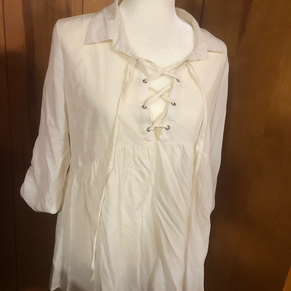 NWOT Umgee Lace Up Tunic Top